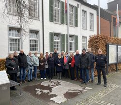 Flagge Wir sagen NEIN zu Gewalt gegen Frauen